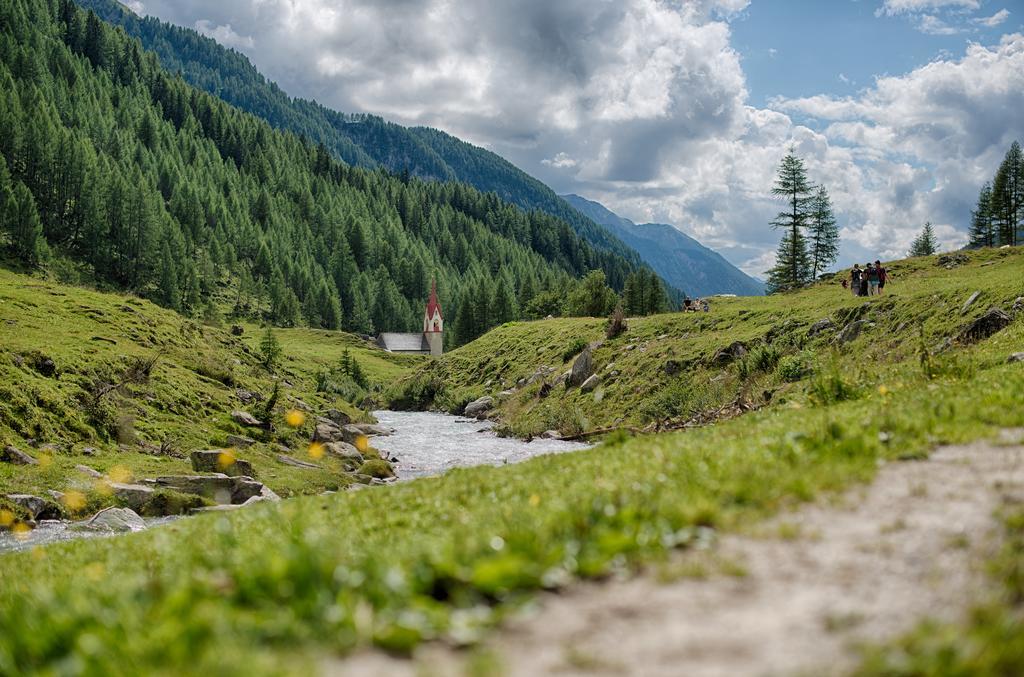 Alpine Luxury Spa Resort Schwarzenstein ลูตาโก ภายนอก รูปภาพ