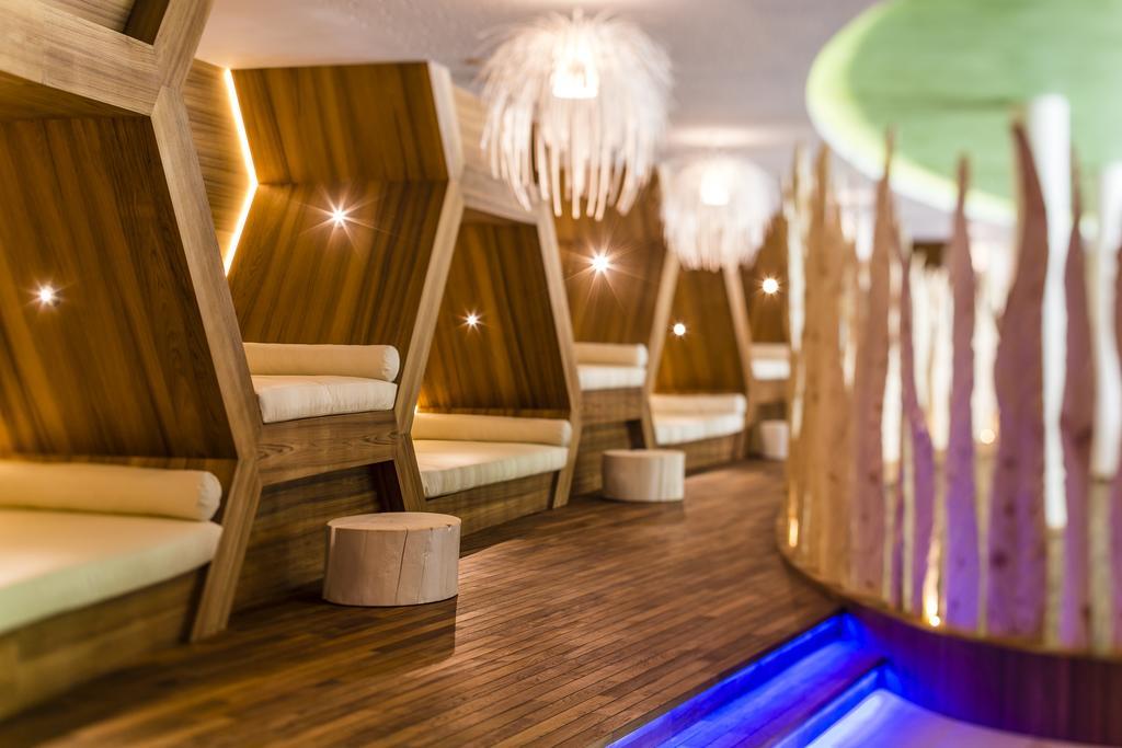 Alpine Luxury Spa Resort Schwarzenstein ลูตาโก ภายนอก รูปภาพ