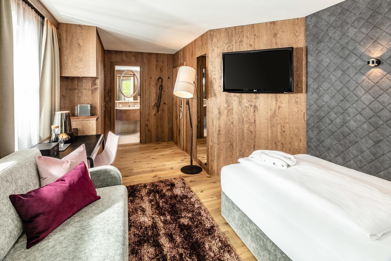 Alpine Luxury Spa Resort Schwarzenstein ลูตาโก ภายนอก รูปภาพ