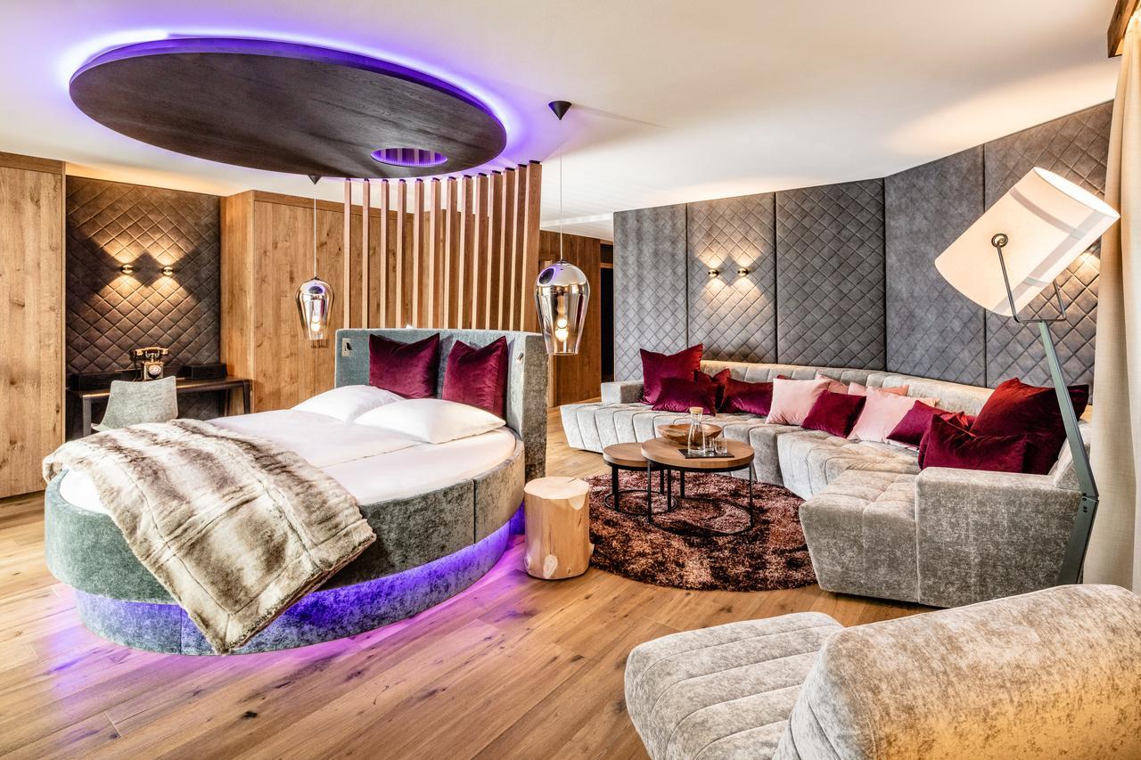 Alpine Luxury Spa Resort Schwarzenstein ลูตาโก ภายนอก รูปภาพ