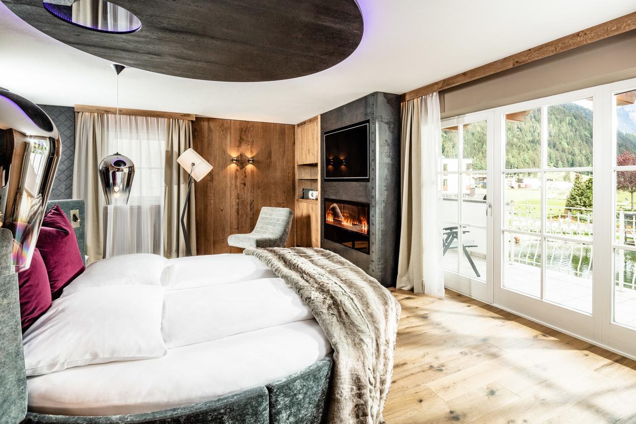 Alpine Luxury Spa Resort Schwarzenstein ลูตาโก ภายนอก รูปภาพ