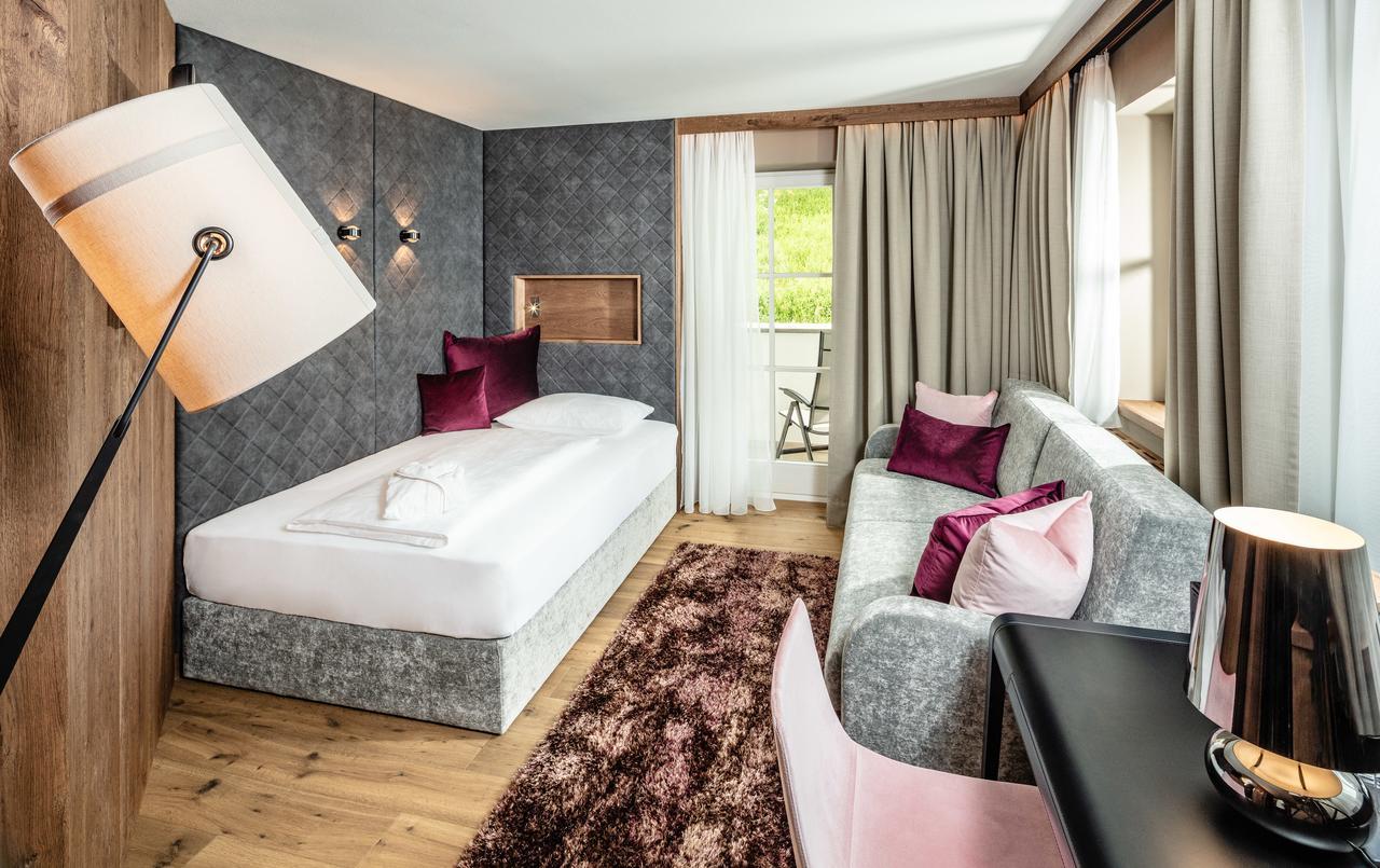 Alpine Luxury Spa Resort Schwarzenstein ลูตาโก ภายนอก รูปภาพ